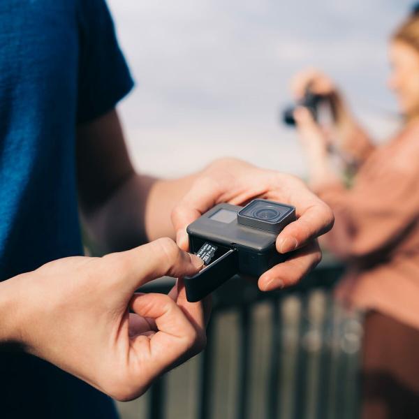 Cartão de Memória Micro SD com Adaptador Verbatim 44087