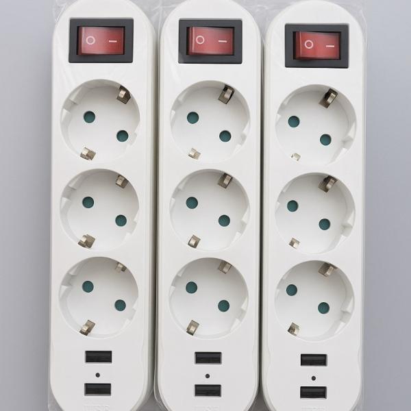 Tomada de Parede Tripla com USB – Modelo B-230USB