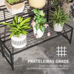 Suporte para Plantas de Três Níveis com Design em Escada e Estrutura Metálica Resistente para Interior e Exterior