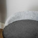 Árvore Arranhador para Gatos de 2 Níveis com Poste e Tapete de Arranhar Cama e Bola Suspensa 35,5x37x46 cm Cinza