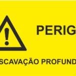 Sinal de Estaleiro - Fotoluminescente 2F. (Aplicação por Suspensão) 400x300mm