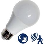 Lampada LED 220V E27 9W Branco F. 6000K 950Lm c/ Sensor Crepuscular + Presença - GSC