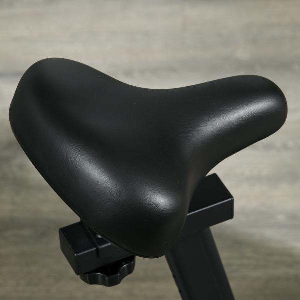 Bicicleta Estática com Ecrã LCD Assento e Guiador Ajustáveis Volante 4 kg e Porta Garrafa 93x48,5x102 - 112 cm Preto