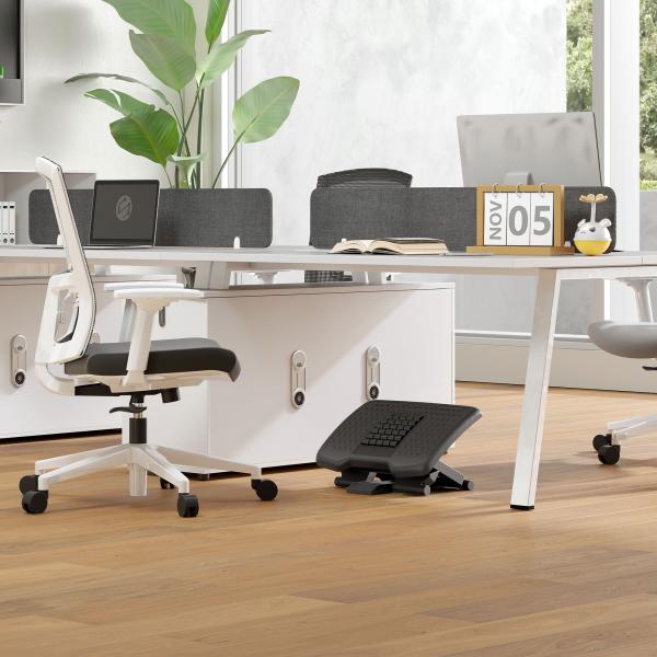 Apoio para os Pés com Altura e Ângulo Ajustáveis Superfície de Massagem e Almofadas Antiderrapantes 46x35x11 - 17 cm Preto