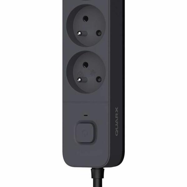 Extensão com 4 tomadas com interruptor QUARX (1,5 m)