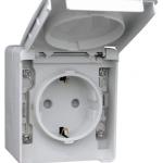 Tomada 2P+T SCHUKO 16A 250V c/ Alvéolos Protegidos Série Estanque48 - EFAPEL