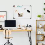 Quadro Magnético com Estrutura de Liga de Alumínio 60x45cm Quadro Magnético com Apagador 4 Marcadores e 10 Ímás Branco