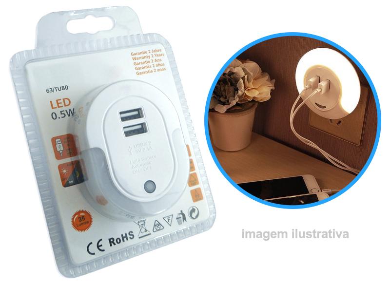 Tomada c/ 2 Saídas USB + Luz Presença LED 0,5W 35Lm + Sensor Crepuscular Dia/Noite