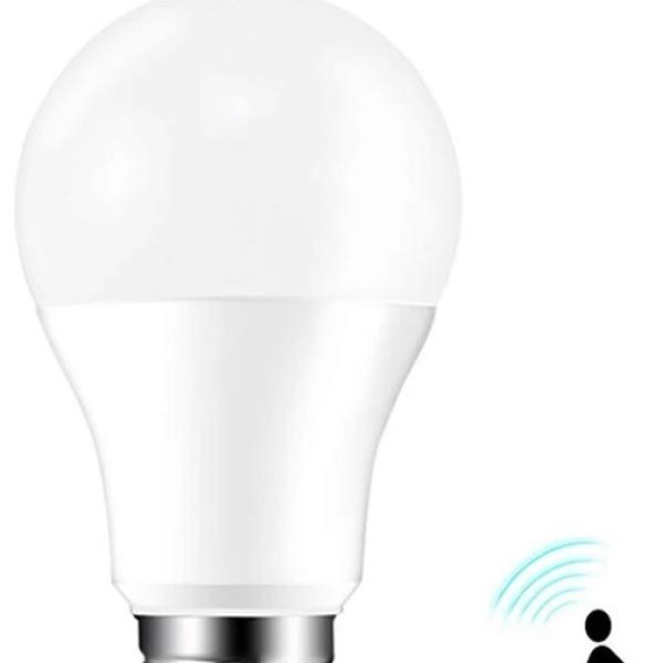 Lampada LED E27 A60 220V 12W Branco F. 6000K 1200Lm c/ Sensor Movimento PIR