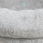 Arranhador para Gatos com Cama Caverna Plataforma Bola Suspensa e Poste de Juta 42x30x66 cm Cinza e Bege