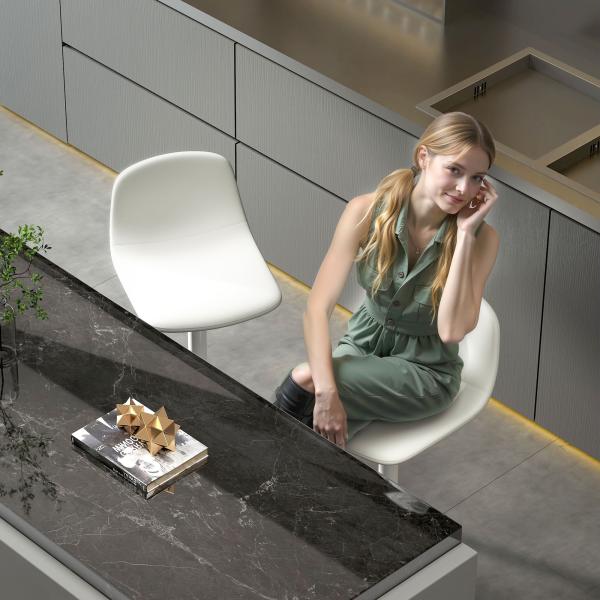 2 Bancos de Bar Reguláveis em Altura 84 - 104 cm com Encosto e Apoio para os Pés Estofadas em PU Giratórias em 360° Branco