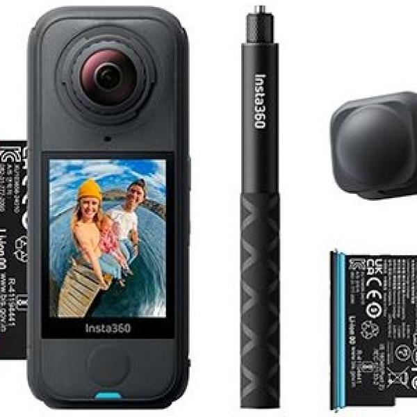 Câmara de Acção X4 Air Starter Bundle + Acessórios - INSTA360