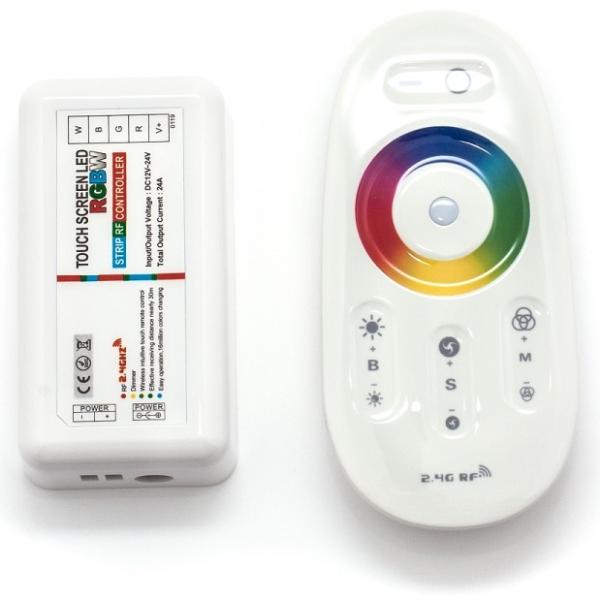 Controlador RGB+W 12/24VDC 4x 6A=24A 288W (12V) / 576W (24V) c/ Comando Tecnologia Touch
