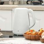 Jarro Elétrico 1,7 L 2200 W com Filtro Anticalcário Removível Desligamento Automático Base Giratória 360° Creme