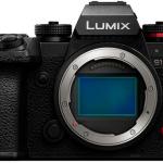 Máquina Fotográfica Digital Mirrorless Full - frame Lumix S1R II - PANASONIC
