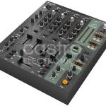 Mesa de Mistura PRO. 4 Canais c/ USB DJ - Behringer DJX900USB