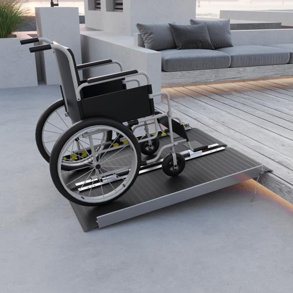 Rampa para Cadeira de Rodas Dobrável Portátil com Autocolantes Reflectores Carga 272 kg 91x73,6x5,1 cm Preto