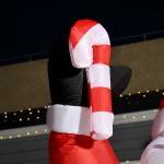 Pai Natal Insuflável 240 cm com Bengala Luzes LED e Insuflador Elétrico Decoração de Natal para Exterior e Interior Multicor