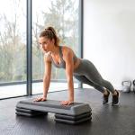 Step para Fitness Antideslizante Altura Regulável 3 Níveis de 10,5/15,5/20,5 cm Capacidade 250 kg 77x36x20,5 cm Cinza e Preto
