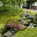 Ponte de Madeira para Jardim Ponte Decorativa com Corrimão em Forma de Meia Roda 100x50x37 cm Marrom