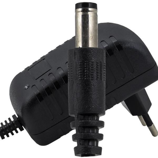 Alimentador AC/DC 12V 2A