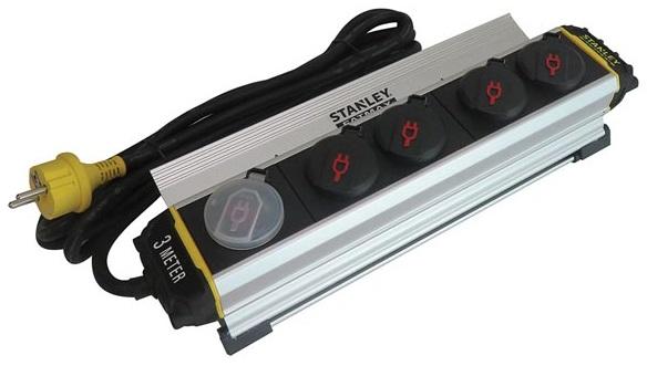 Extensão Quadrupla IP44 c/ Tampas Protecção (3 mts) - STANLEY