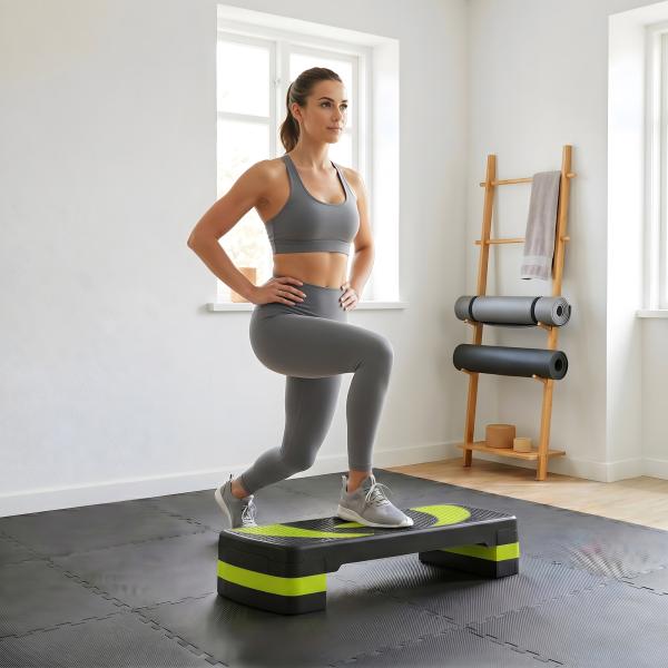 Step para Exercício Aeróbico Plataforma Step com Altura Ajustável em 3 Níveis 80x31x10 - 20 cm Verde e Preto