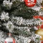 Árvore de Natal Estreita 270 cm com Efeito Neve, 1014 Ramos e Suporte Metálico, Verde e Branco