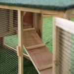 Coelheira de Exterior Grande Gaiola de Madeira para 2 - 4 Coelhos com Teto Asfáltico Recinto de Arame Bandeja Removível e Rampas 210x45,5x84,5 cm Natural