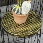 Conjunto de 3 Mesas de Jardim Empilháveis Mesas Auxiliares Redondas com Estrutura Metálica e Tampo Imitação Vime Preto