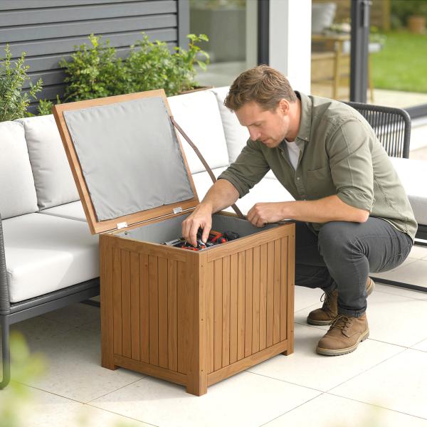 Baú de Exterior em Madeira 130L Arca de Armazenamento com Forro Tampa Articulada e Correia 63x51x58,5 cm Castanho