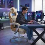 Cadeira Gamer Reclinável com Altura Ajustável Apoio para Pés Retrátil Suporte Lombar e Almofada de Cabeça Removível Creme
