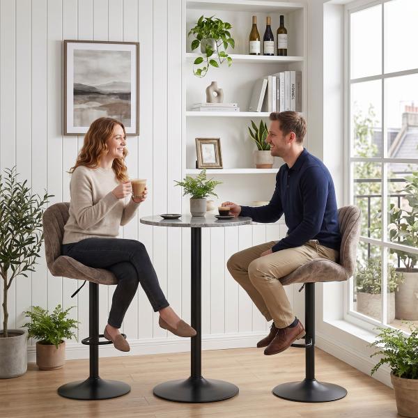 Conjunto de 2 Bancos de Bar Giratórios em Chenille com Altura Ajustável 62 - 83 cm, Encosto e Apoio para os Pés, Moka