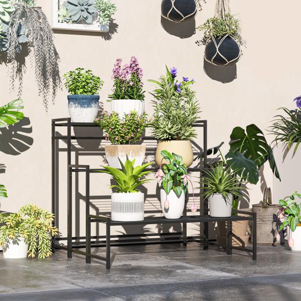 Suporte para Plantas de Três Níveis com Design em Escada e Estrutura Metálica Resistente para Interior e Exterior