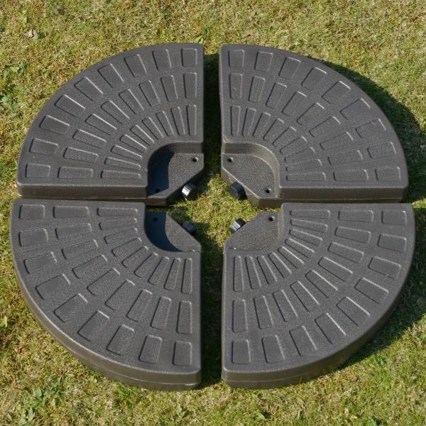 Base para Chapéu de Sol em 4 Partes Recarregável com Areia ou Água Desmontável para Jardim Pátio Ar Livre 100x100x10,5cm Marrom