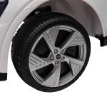 Carro Elétrico Audi E - Tron 12V para Crianças acima de 3 Anos com Controle Remoto Faróis Buzina Música MP3 TF USB e Abertura da Porta 3 - 8km/h 108x60x47cm Branco