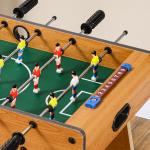 Mesa de Matraquilho para Crianças e Adultos Matraquilho 69x37x70cm com 2 Bolas 6 Hastes Metálicas 2 Placares de Pontos 18 Jogadores Pés Dobrável para Familias Festas Madeira