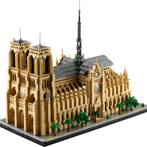 LEGO Architecture: Notre - Dame de Paris - LEGO