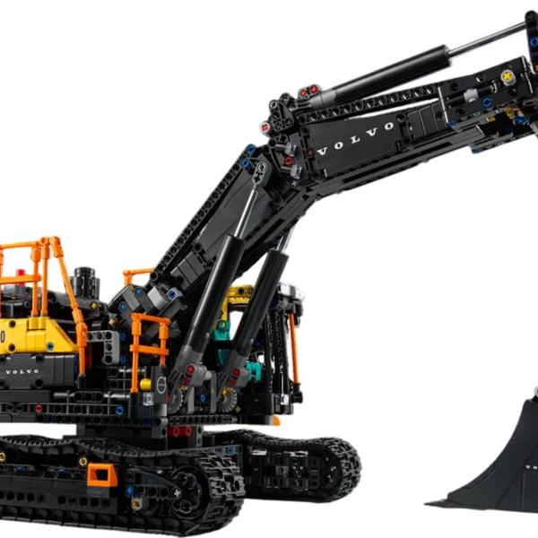 LEGO Technic: Escavadora Volvo EC500 Hybrid - LEGO
