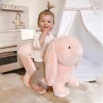 Baloiço Infantil com Forma de Coelho de Pelúcia Baloiço para Bebés 18 - 36 Meses com Som Cinto de Segurança Guidão e Apoio para os Pés 60x33x50cm Rosa