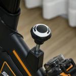 Bicicleta Estática com Resistência Ajustável Volante de Inércia de 8kg Ecrã LCD Assento e Guiador Ajustáveis 103x48x115cm Preto e Laranja