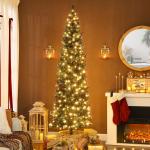 Árvore de Natal Slim 230 cm com Luzes LED 8 Modos de Iluminação 761 Ramos com Purpurina Prateada Pinhas e Bagas Verde