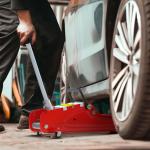 Macaco Hidráulico para Carro 2,5T Altura de Elevação 80 - 380 mm com Perfil Baixo e Rodas para Automóvel SUV Vermelho