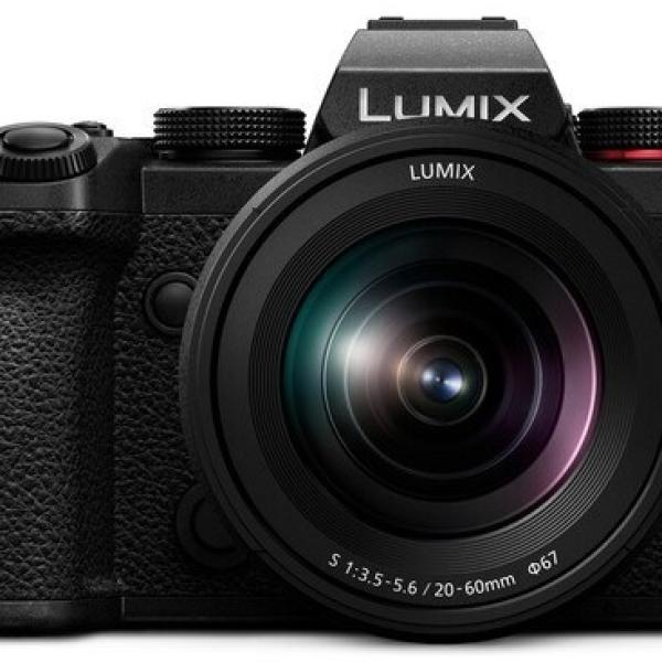 Máquina Fotográfica Digital LUMIX DC - S5 24.2MP 4K + 20 - 60mm f/3.5 - 5.6 (Preto) - PANASONIC