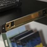 Secretária para Computador com Rodas 60x48 cm com Prateleira Deslizante para Teclado e Prateleira Inferior Estrutura Metálica Preto