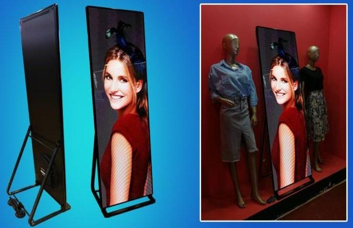 Painel LED SMD 2121 P2.5 (1760 x 640mm) p/ Exposição em Montras