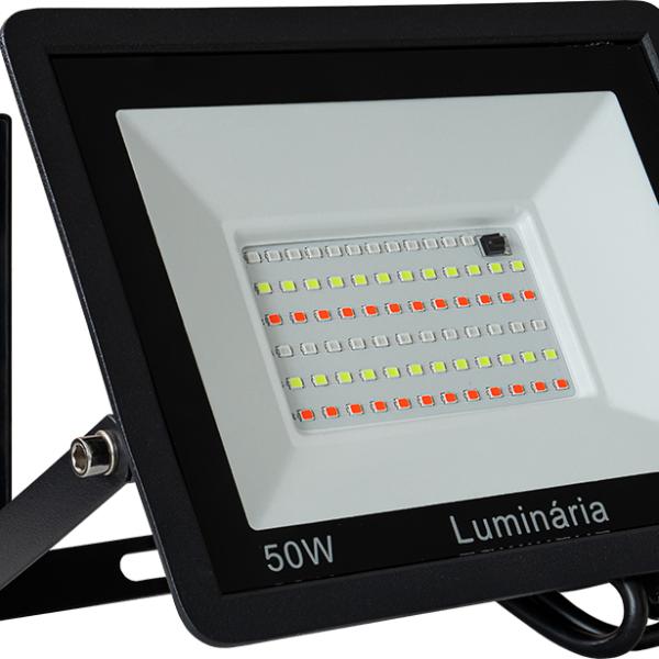 Projector LED RGB IP65 220VAC 50W 3000Lm c/ Comando
