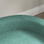 Sofá para Cães Cama Elevada para Cães Estofada com Almofada Lavável e Pés de Madeira de Pinho 98x67x25 cm Verde
