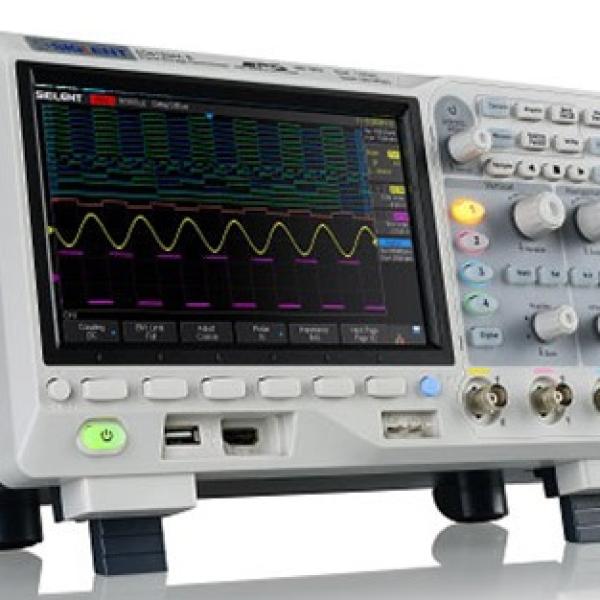 Osciloscópio Digital 4 Canais 100MHz 7 Cores USB / LAN - SIGLENT