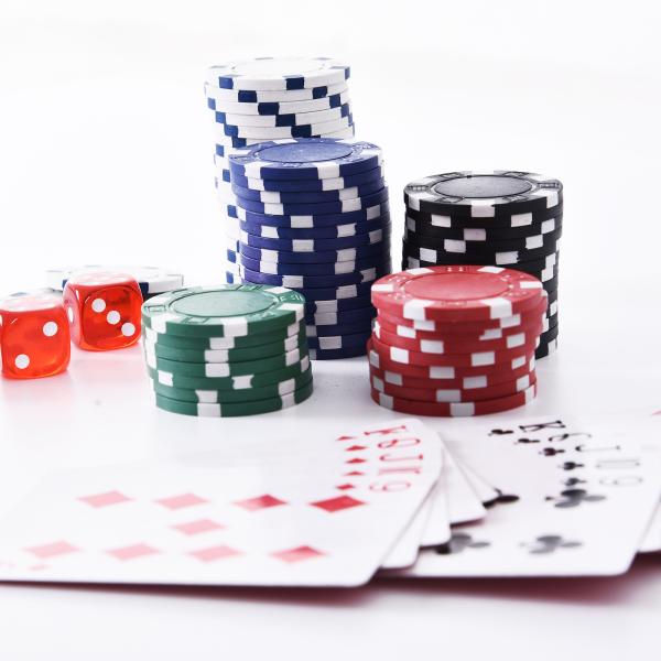 Mala de Poker Profissional com 300 Fichas Jogo de Poker com Mala de Alumínio 5 Dados 2 Baralhos de Cartas e 1 Ficha de Dealer 38x20,5x6,5cm Multicor